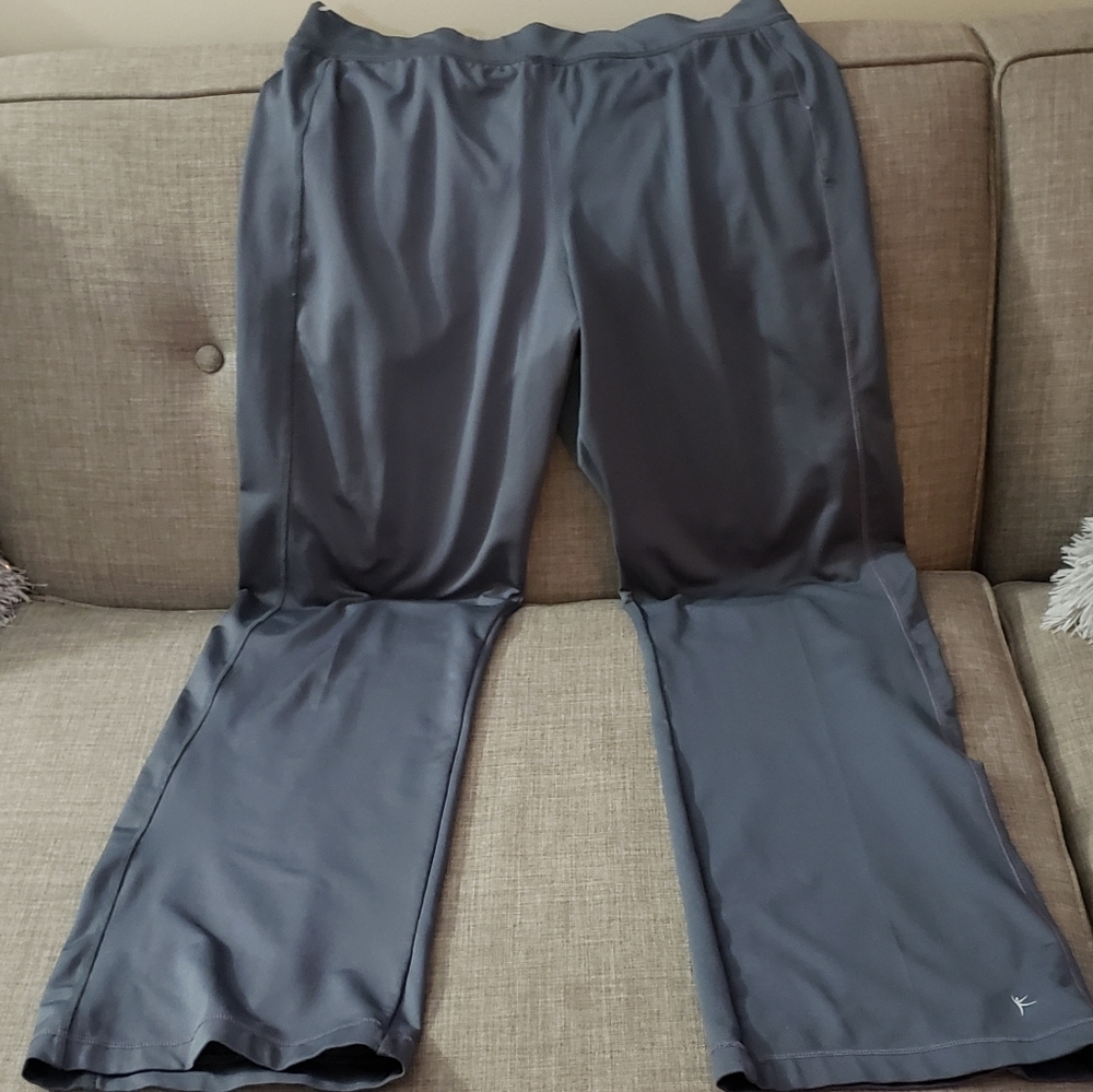 Danskin Now Straight Leg Activewear Leggings - Picture 4 of 9